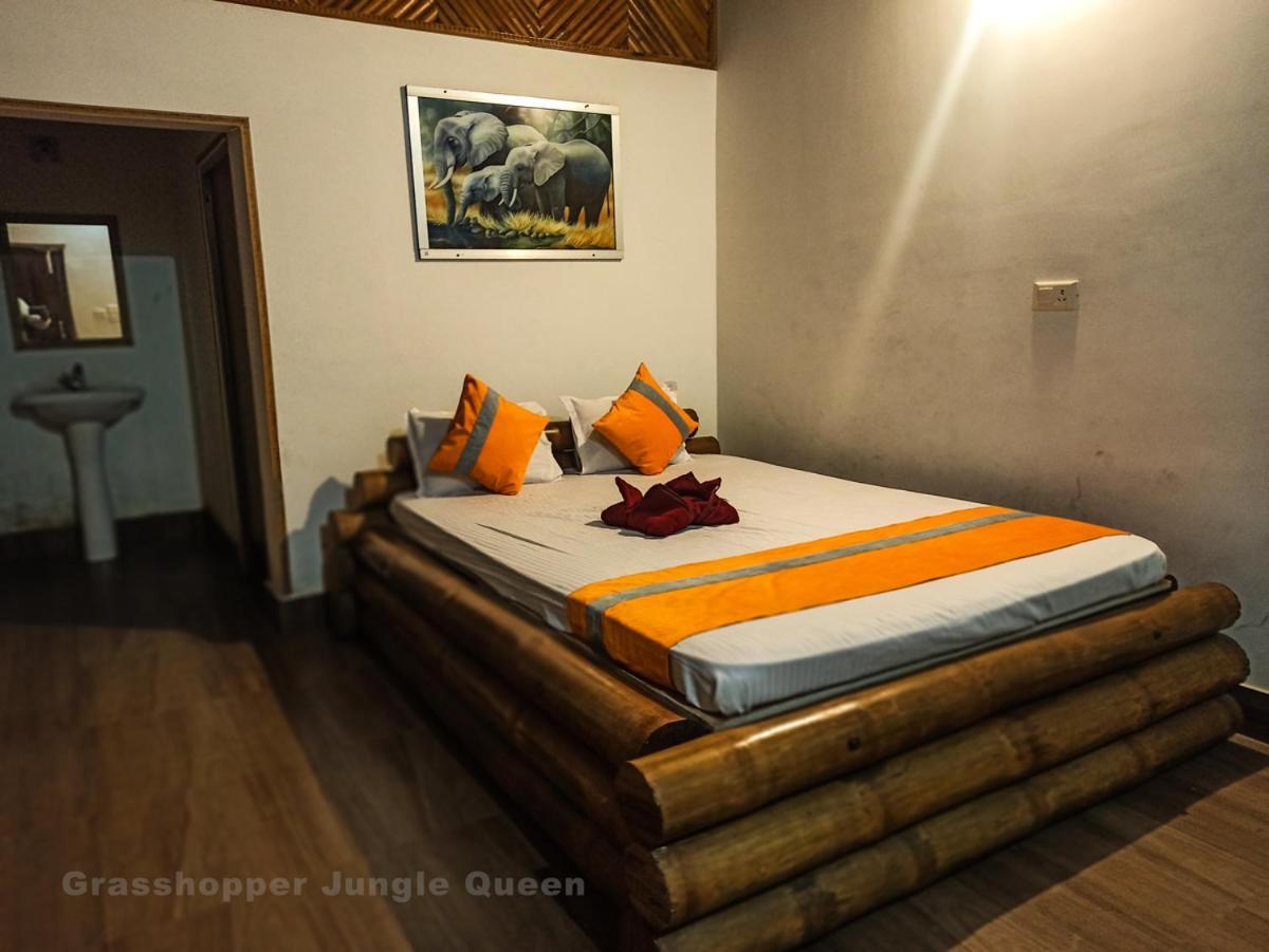 Grasshopper Jungle Queen Resort Chālsa Εξωτερικό φωτογραφία