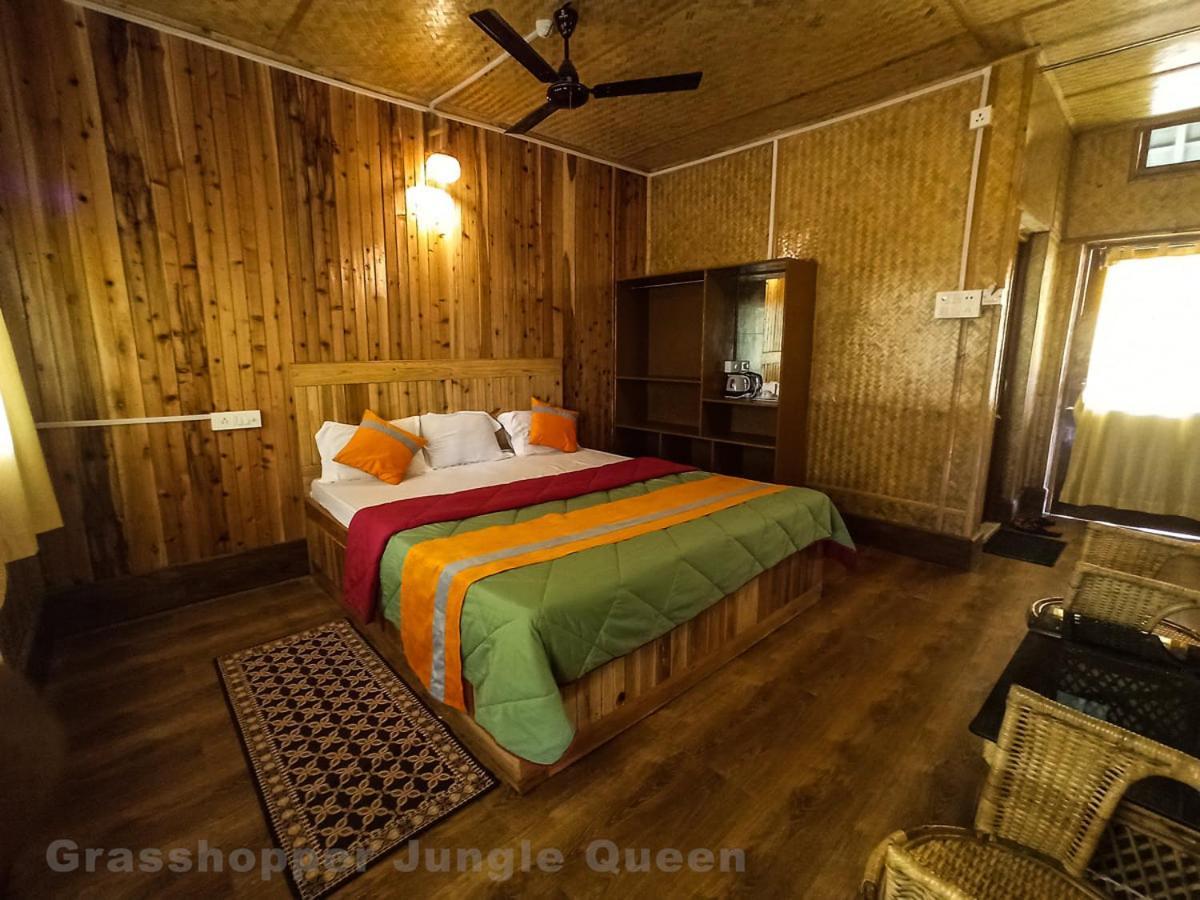 Grasshopper Jungle Queen Resort Chālsa Εξωτερικό φωτογραφία